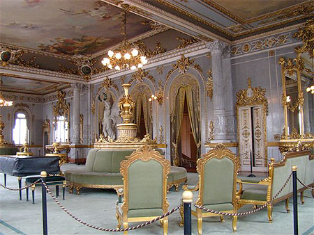 Le grand salon du th��tre national