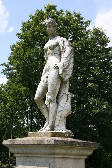 Une statue