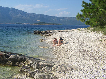 Ile d�serte... sauf nous, une bande de 8 !