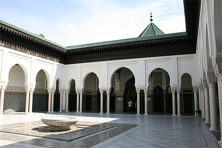 Cour