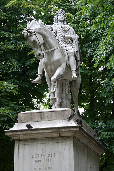 Statue �questre de Louis XIII