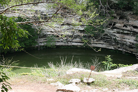 Cenote Xtoloc de Chich�n Itza