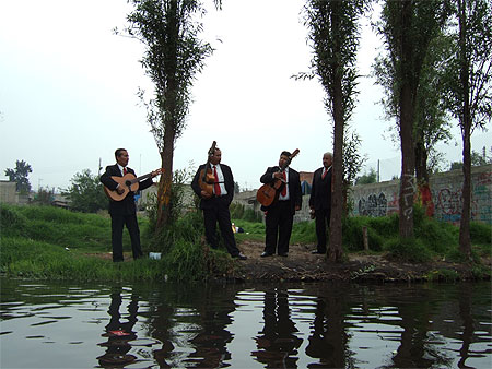 Mariachis en attente, Xochimilco