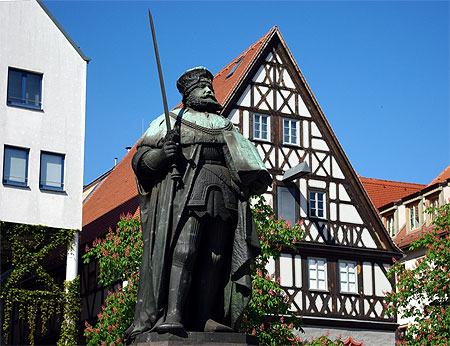 La statue du prince �lecteur Johann-Friedrich 1