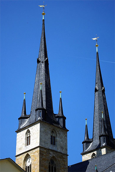 Les fl�ches de l'�glise Saint-Jean