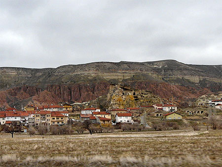 Sur la route de Cavusin