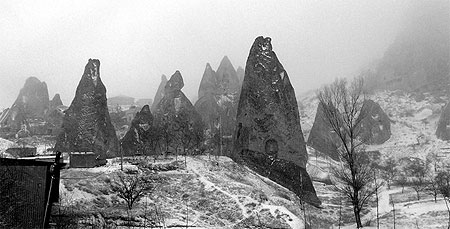 Chemin�es de f�es sous la neige