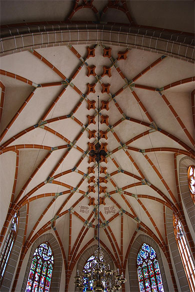 Le plafond de l'�glise Saint-Georges