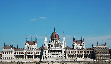 Le Parlement