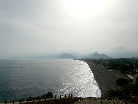La plage d'Antalya au Crepuscule