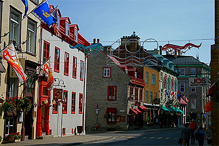 Qu�bec-le vieux- rue saint Louis