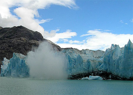 Gigantesque �claboussure d'eau