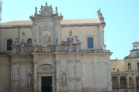 La fa�ade de la Piazza del Duomo