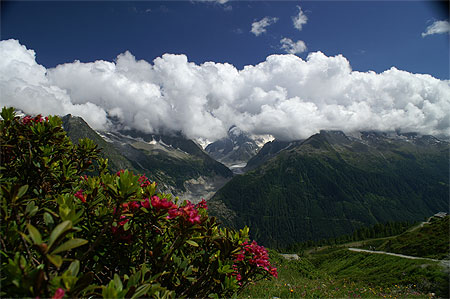 La Mer de Glace sous les nuages
