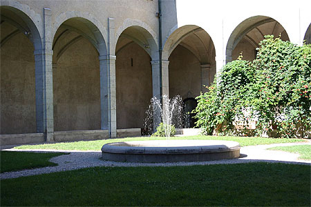 Chamb�ry - Dans l'ancien couvent des Franciscains