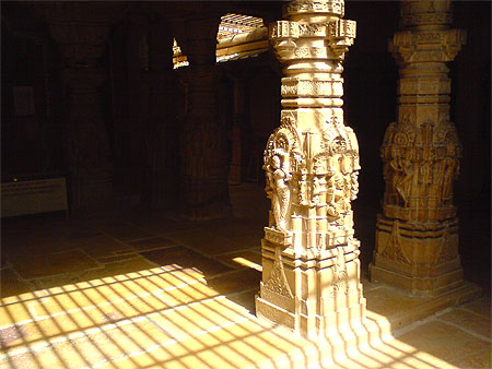 Temple ja�n dans l'enceinte du fort de Jaisalmer