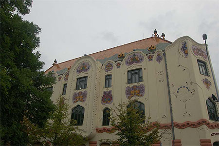 Le palais chamarr� (Cifrapalota)