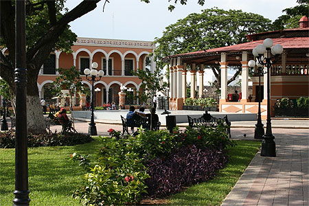 Le z�calo de la vieille ville de Campeche
