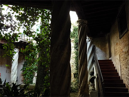 Cour int�rieure...