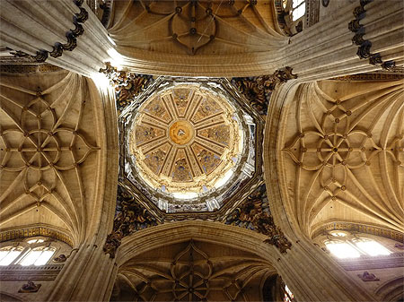 D�me de la Nouvelle Cath�drale
