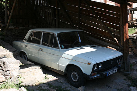 Garage pour Lada