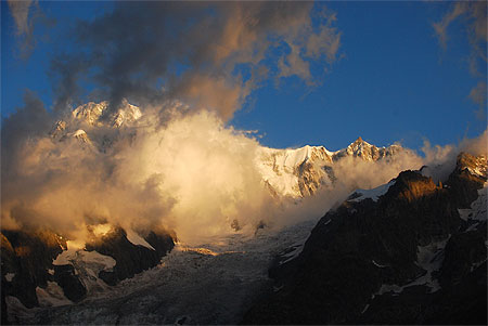 Lev� de soleil sur le Mont blanc