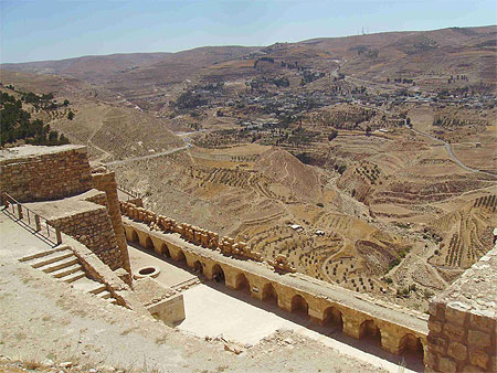 Montagnes vues du ch�teau de Kerak