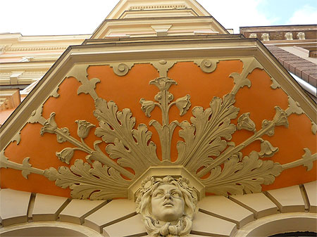 Cariatides � elizabetes iela