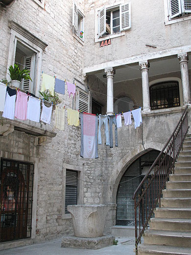 Petite cour int�rieure dans Split