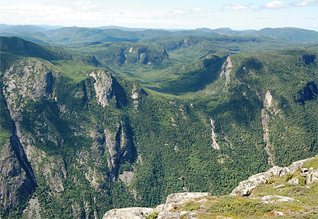Parc national des Hautes-Gorges-de-la-Rivi�re-Malbaie - Acropole des Draveurs