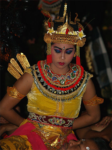 Danseuse Kecak