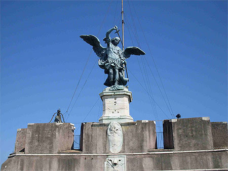 L'ange veillant sur le Ch�teau Saint-Ange...
