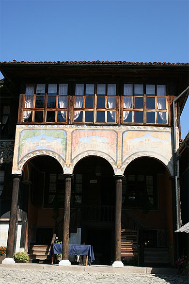 Entr�e de la maison Oslekov