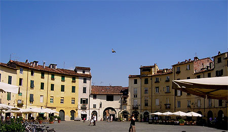 Piazza dell'Anfiteatro