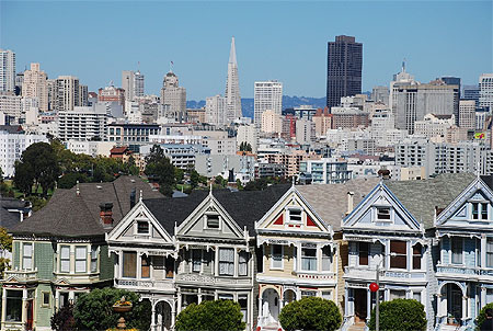 La classique "carte postale" d'Alamo Square