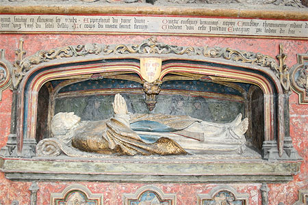 Gisant dans la cath�drale Notre Dame d'Amiens