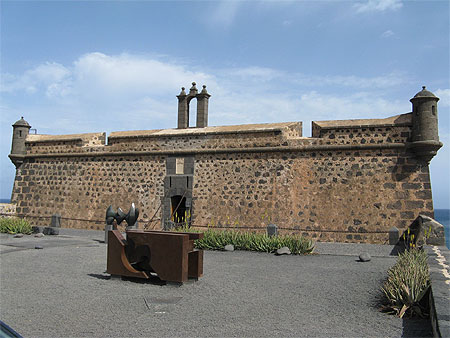 Castillo de San Jos� (Mus�e d'Art Contemporain)