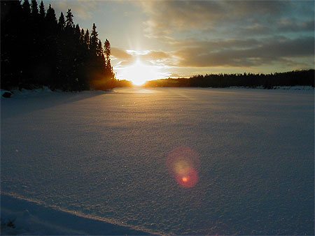 Coucher de soleil sur le lac gel�