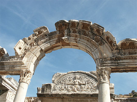 �ph�se : le Temple d'Hadrien