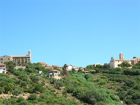Eglise latine face � l'�glise grecque