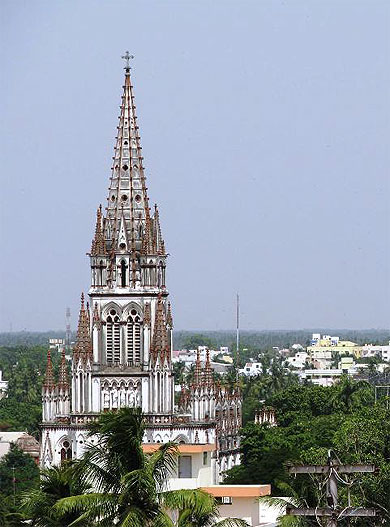 La Cath�drale de Lourdes