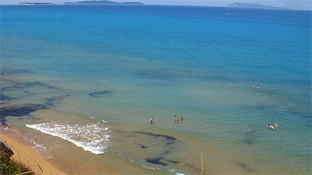 Plage de Peroulad�s