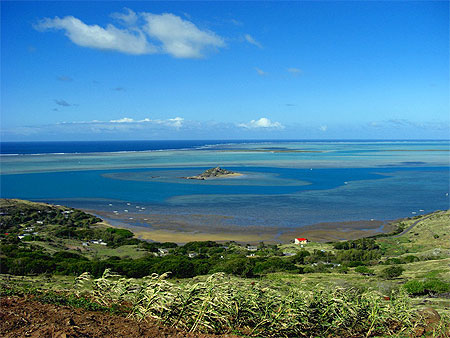 Vue sur le lagon face � Port Sud Est