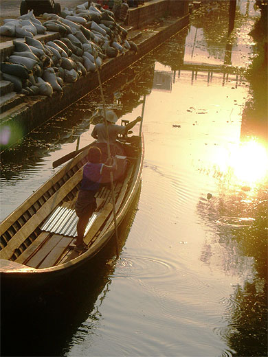 Coucher de soleil sur le canal