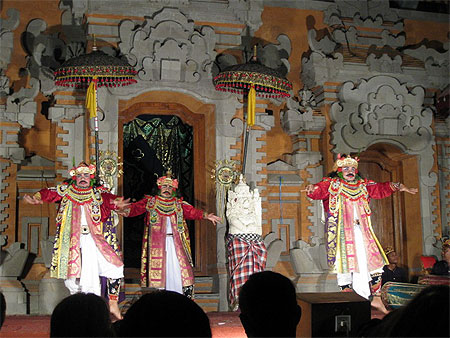 Danseurs de Legong