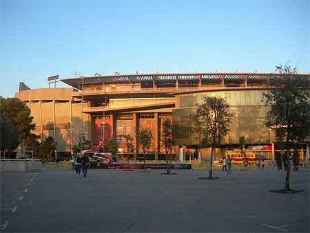 Camp Nou au coucher du soleil