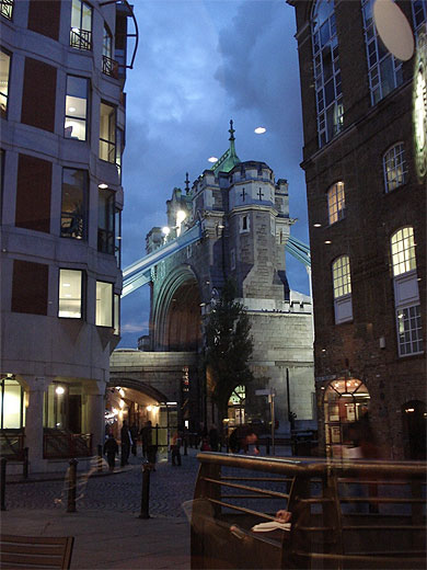 Tower of London (view from Horselydown Lane)