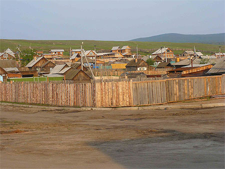 Une vue de Khoujir, capitale de l'ile d'Olkhon