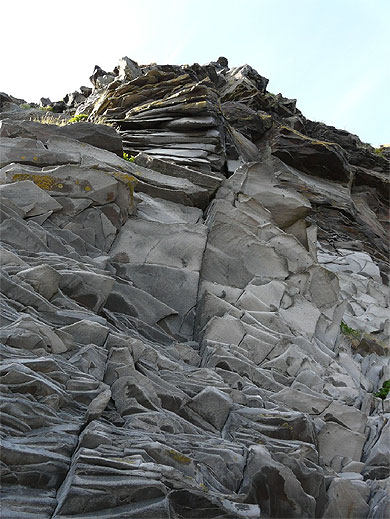 Orgues basaltiques � Hellnar 