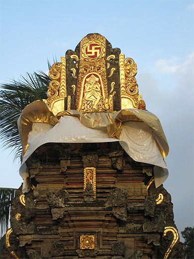 Au Temple Pura Taman Kemuda Saraswati